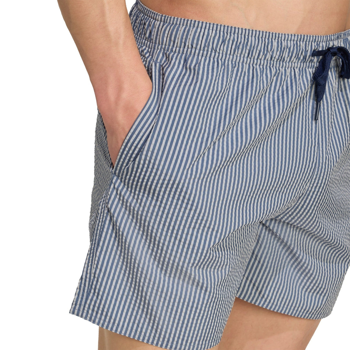 JX2674_5_APPAREL_On Model_Detail View 1_transparent