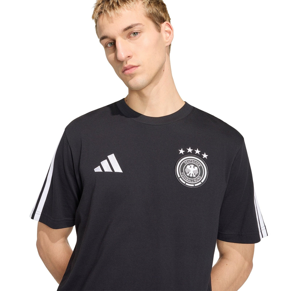 JZ9352_5_APPAREL_On Model_Detail View 1_transparent