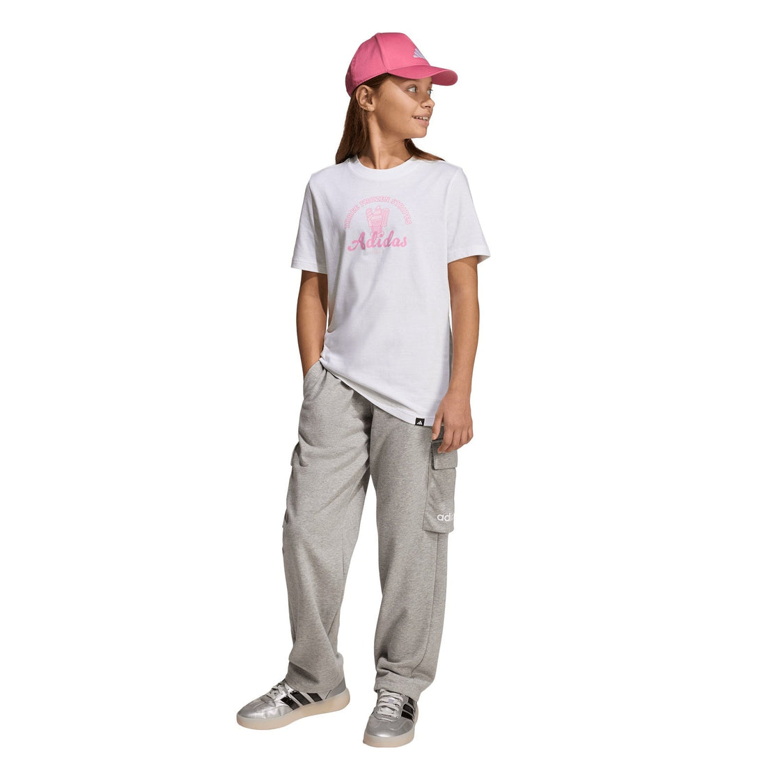 KA0540_4_APPAREL_On Model_Walking View_transparent