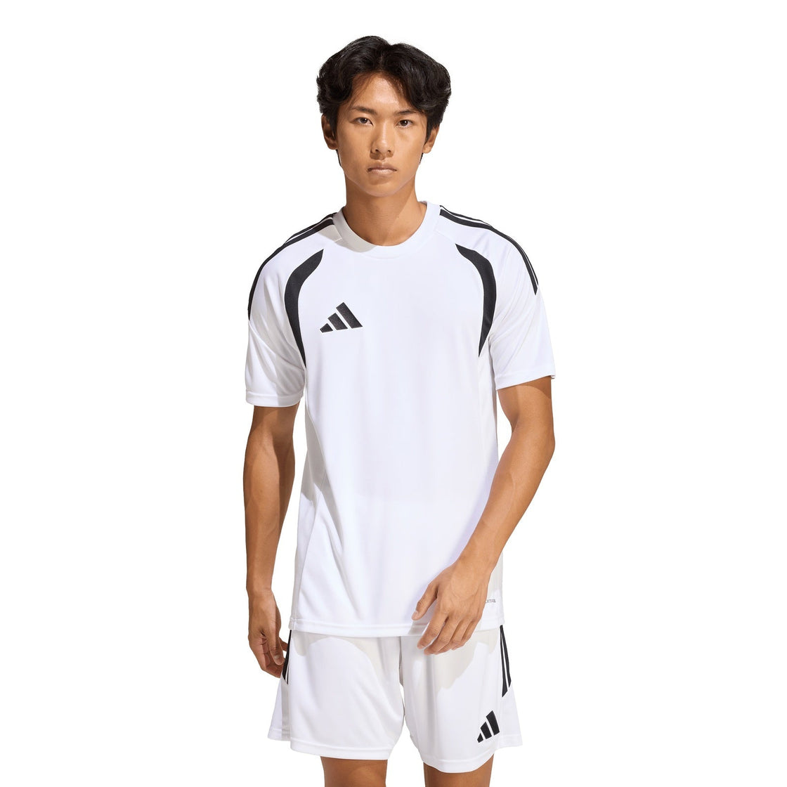 KB1352_4_APPAREL_On Model_Standard View_transparent(1)