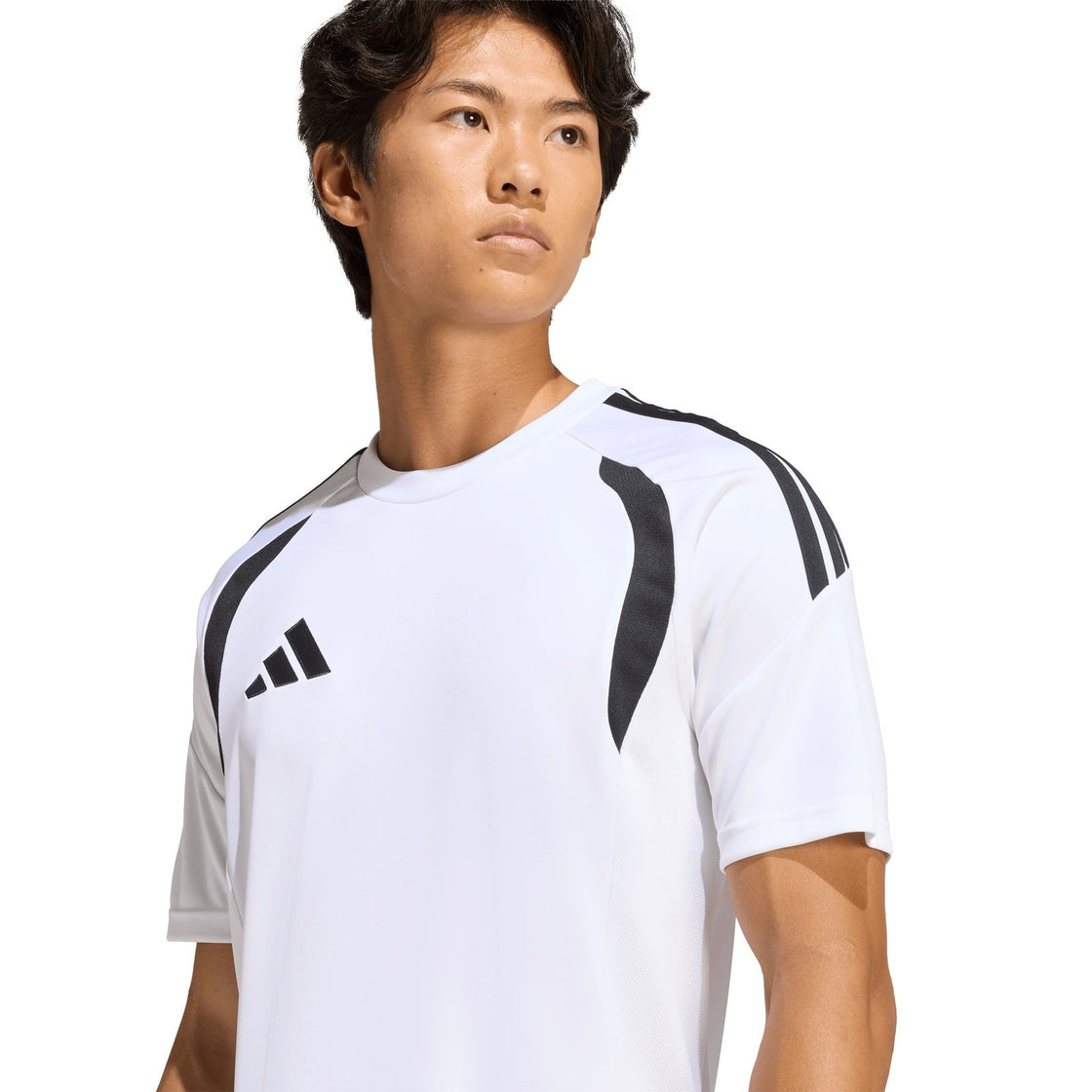 KB1352_9_APPAREL_On Model_Detail View 2_transparent(1)