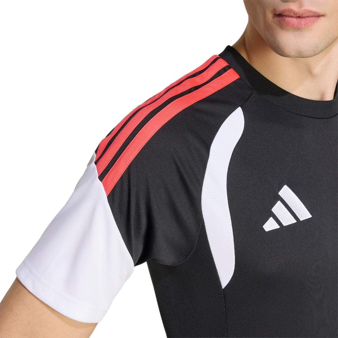 KB1357_8_APPAREL_On Model_Detail View 1_transparent(1)
