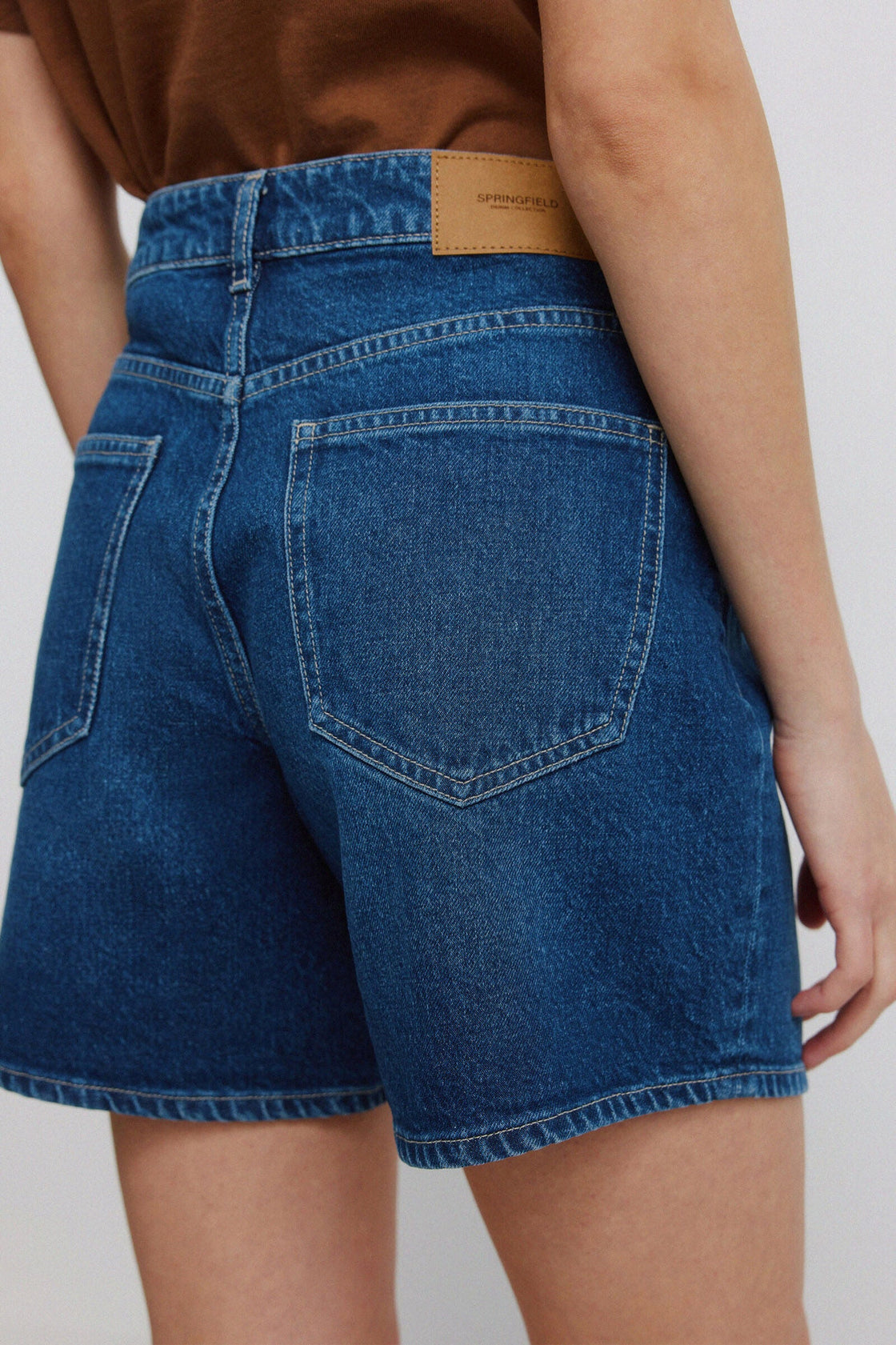 308332815D3