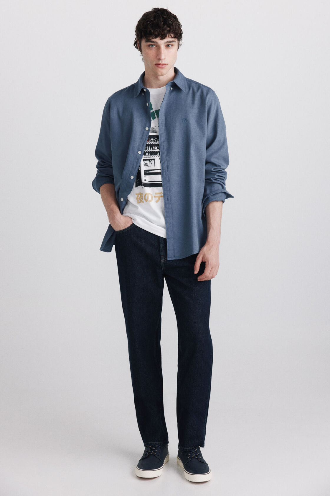 M STRAIGHT FIT JEANS