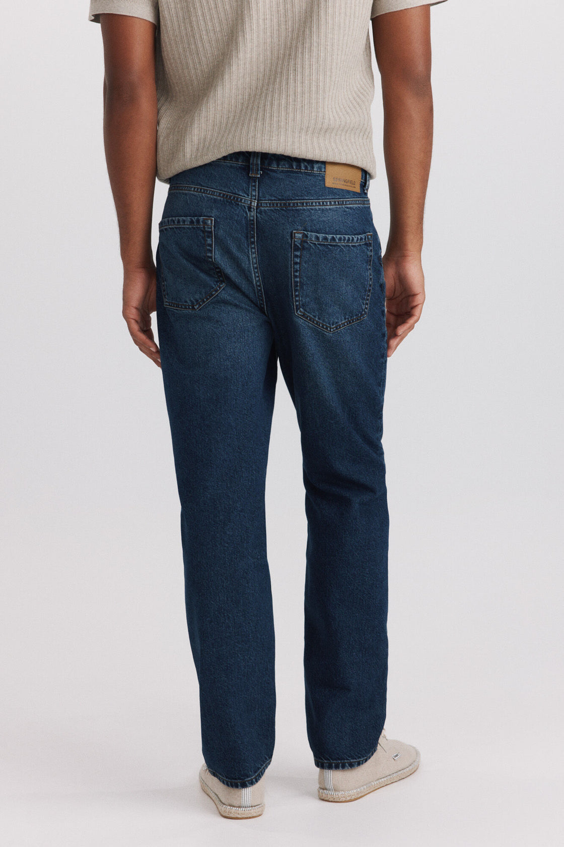 M STRAIGHT FIT JEANS