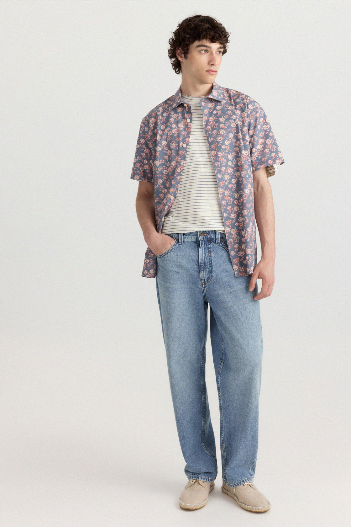 M WIDE LEG FIT JEANS