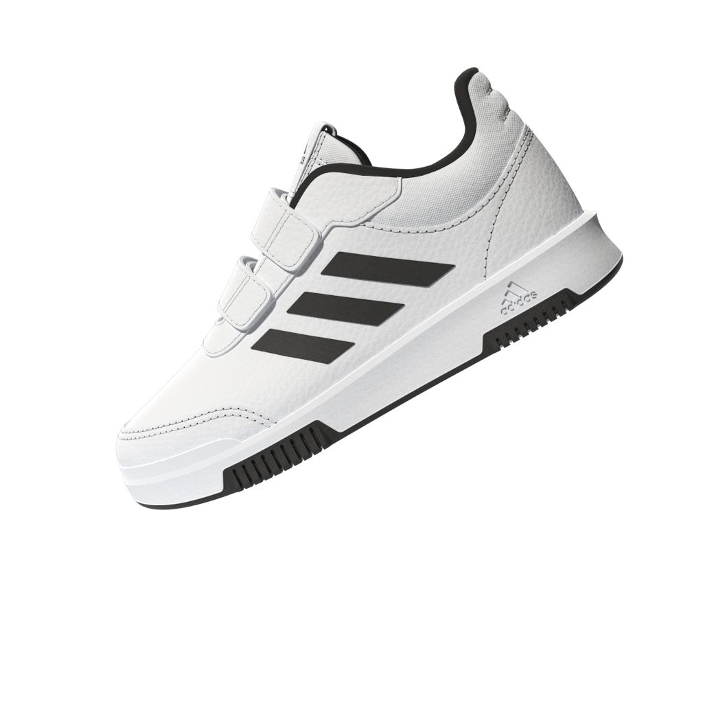 GW1981_13_FOOTWEAR_ZIP – Turntable_3d-1_white