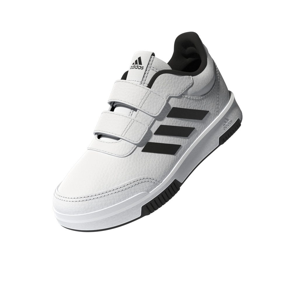 GW1981_13_FOOTWEAR_ZIP – Turntable_3d-2_white