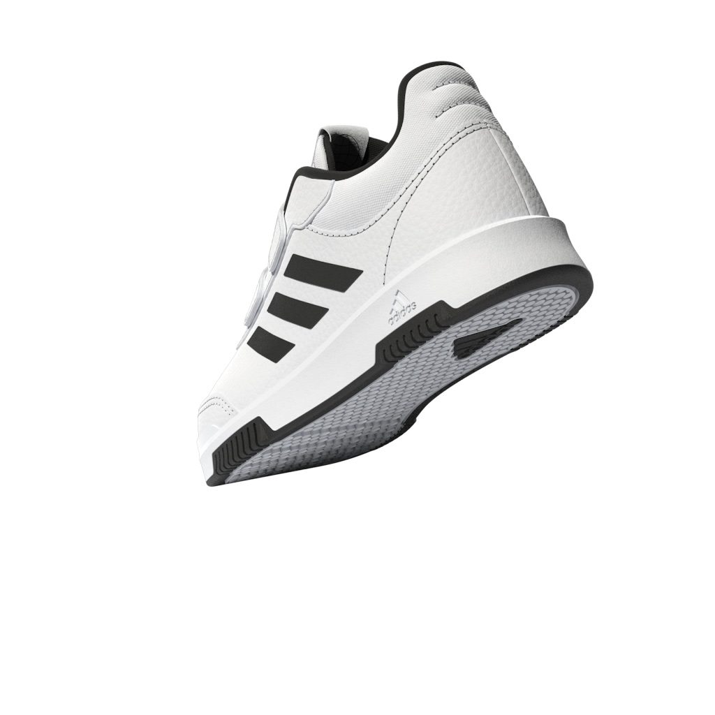 GW1981_13_FOOTWEAR_ZIP – Turntable_3d-8_white
