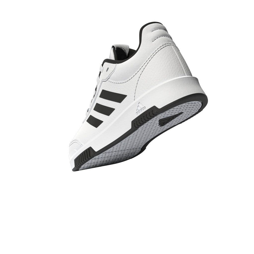 GW6422_13_FOOTWEAR_ZIP – Turntable_3d-8_white