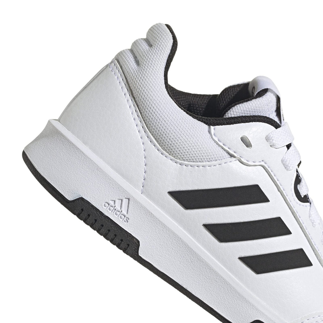 GW6422_9_FOOTWEAR_Photography_Detail View 2_white
