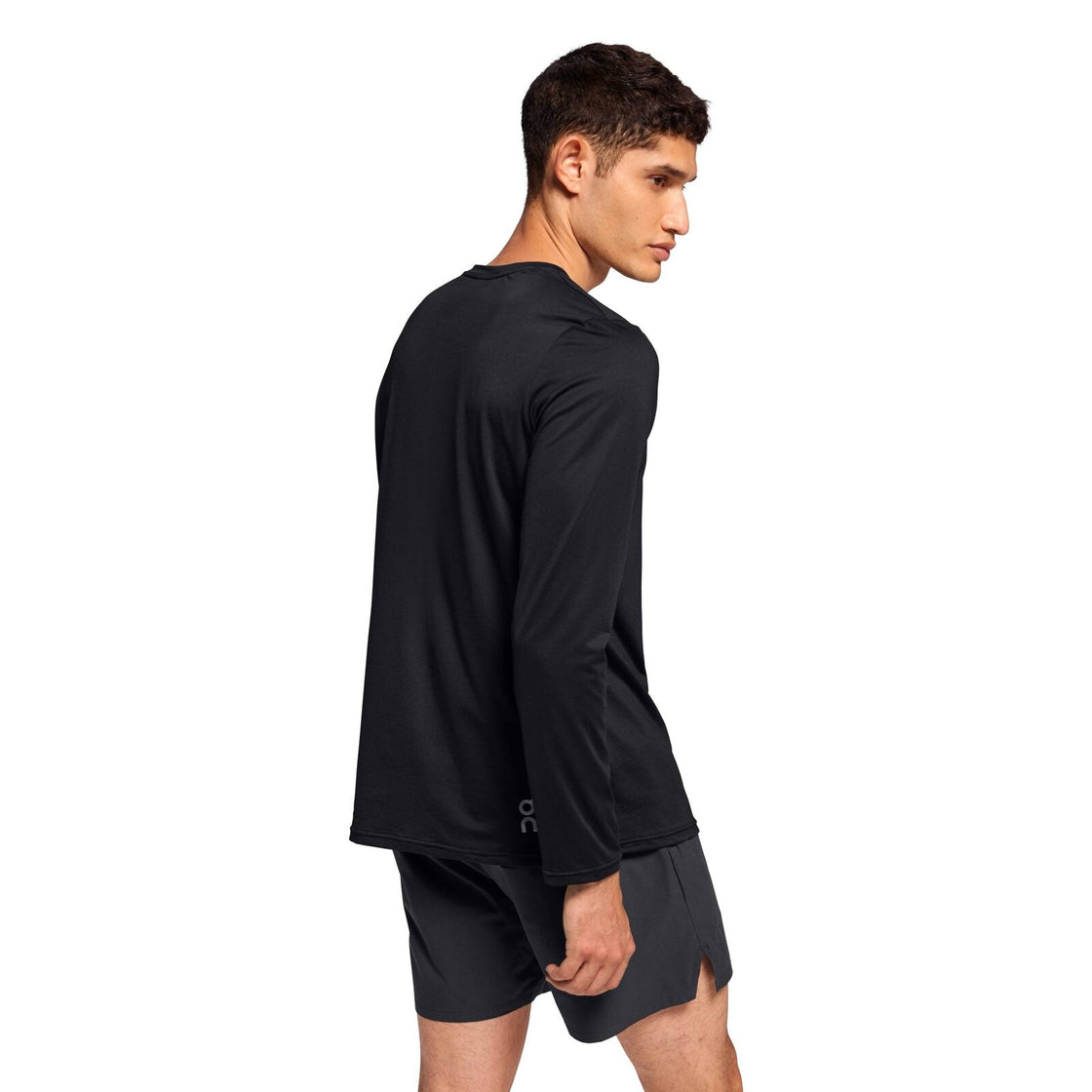 1ME10750553-core_long_t-ss24-black-m-4×5-tr-g3