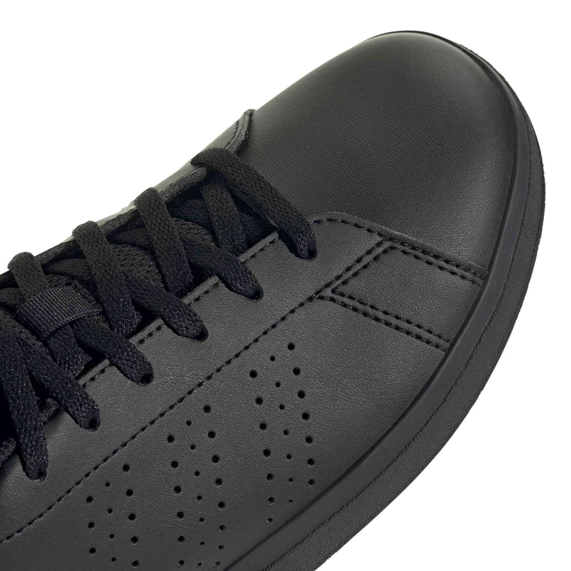 ID3888_8_FOOTWEAR_Photography_Detail-View-1_white