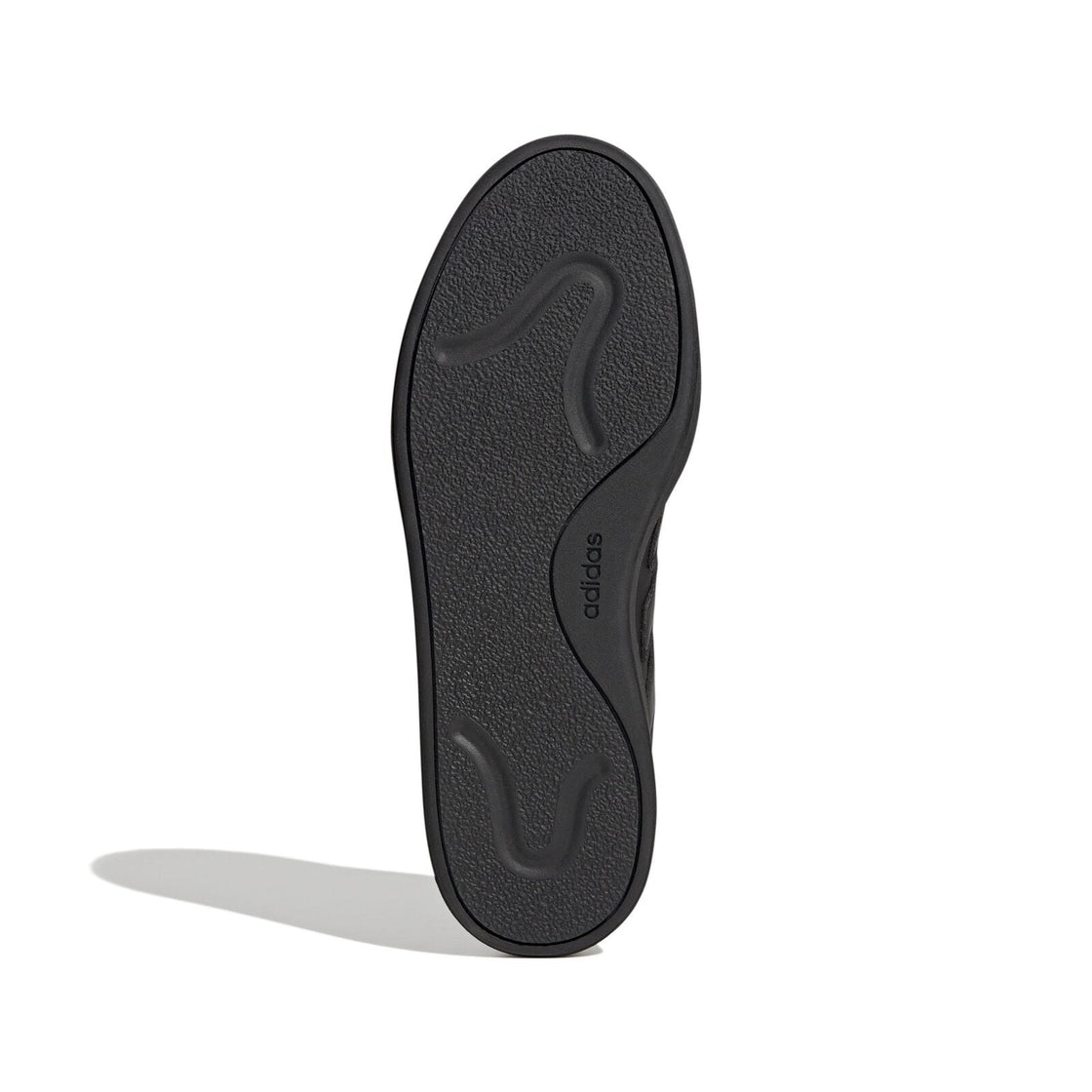 IF6449_4_FOOTWEAR_Photography_Bottom View_white