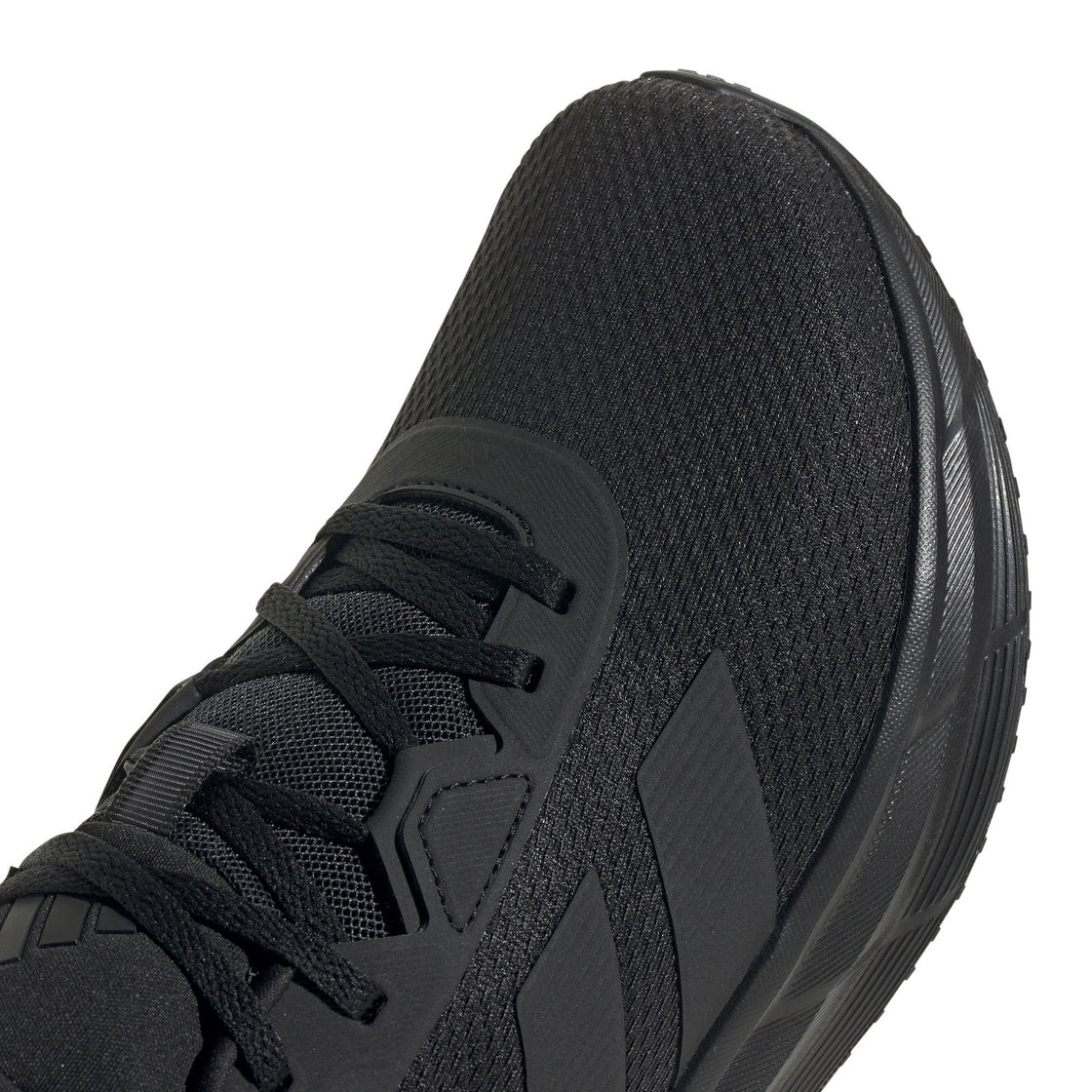 ID8757_8_FOOTWEAR_Photography_Detail View 1_white