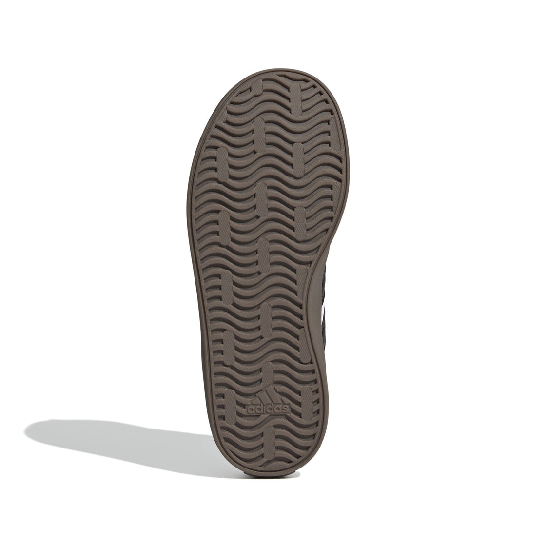 ID9062_4_FOOTWEAR_Photography_Bottom View_white