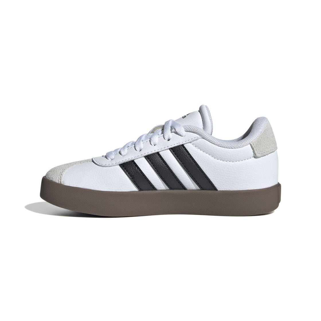 ID9062_5_FOOTWEAR_Photography_Side Medial Center View_white