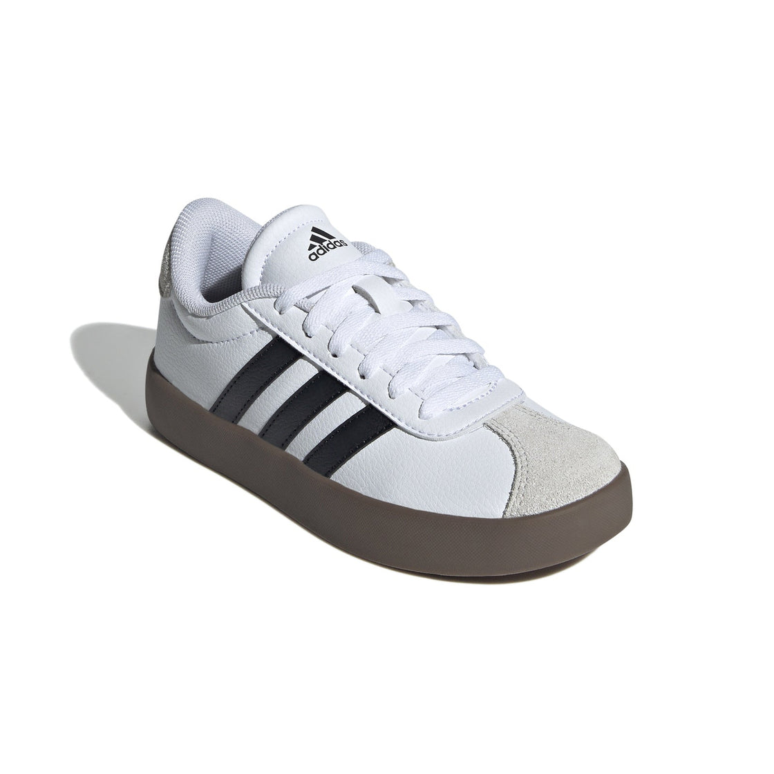 ID9062_6_FOOTWEAR_Photography_Front Lateral Top View_white