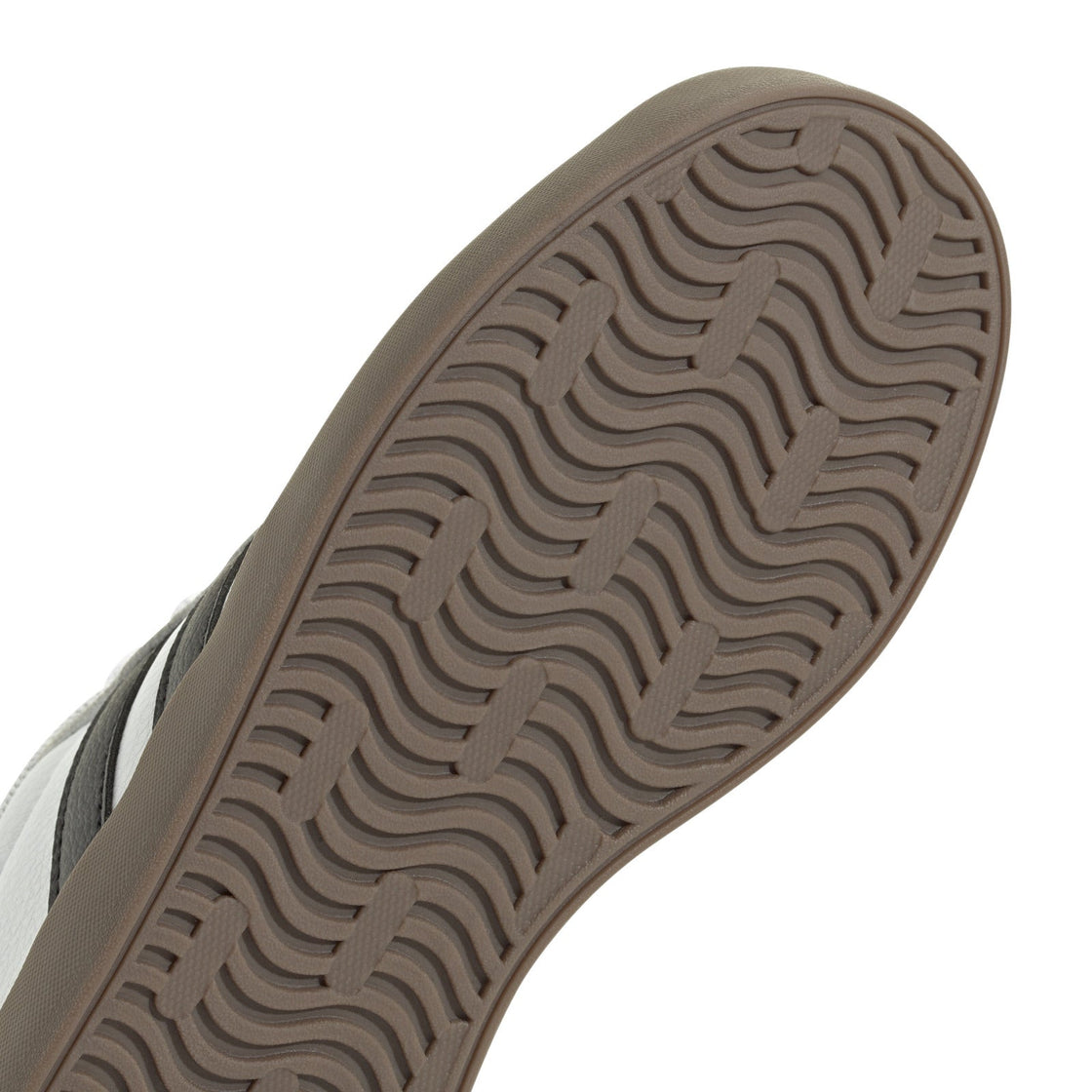 ID9062_8_FOOTWEAR_Photography_Detail View 1_white