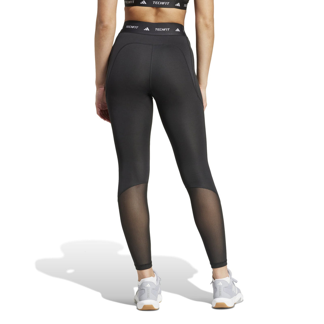 IT2282_4_APPAREL_On Model_Back View_white
