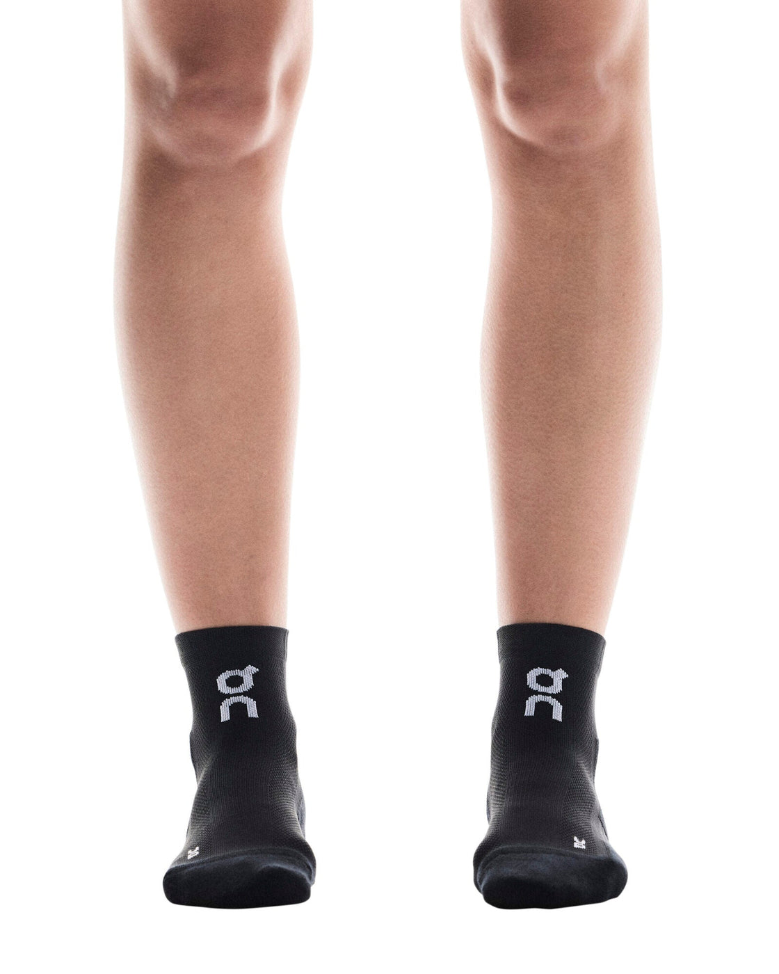 2UF10070553-core_run_sock_mid-ss25-black-u-4×5-tr-g1