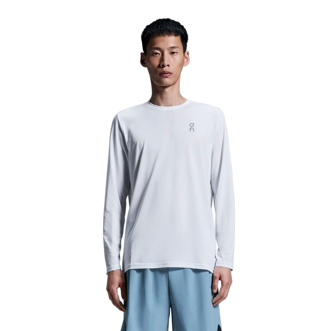1ME10750069-core_long-t-ss25-white-m-1×1-tr-PLP