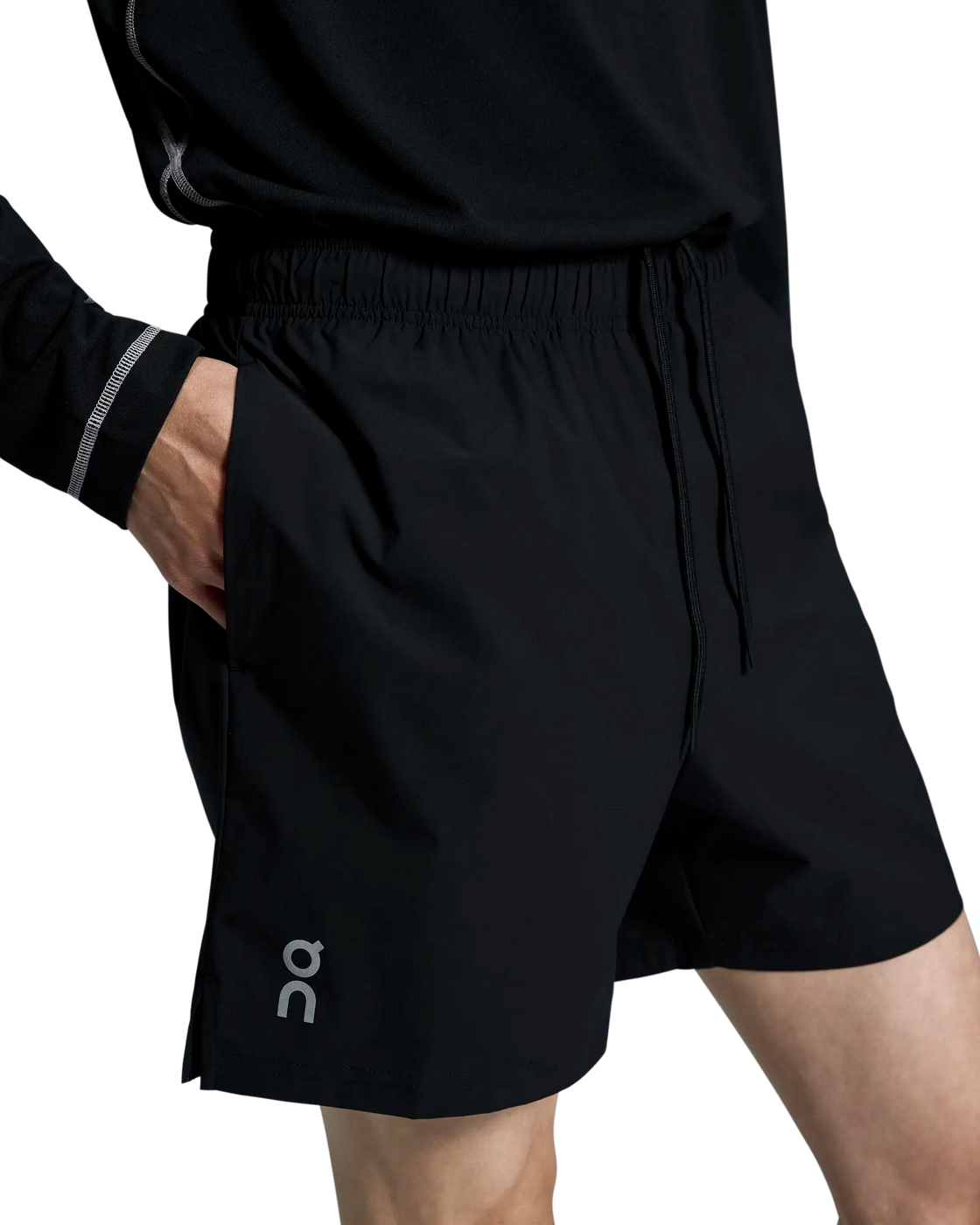 1MF10120553-5__core_shorts-ss25-black-m-4×5-tr-g4