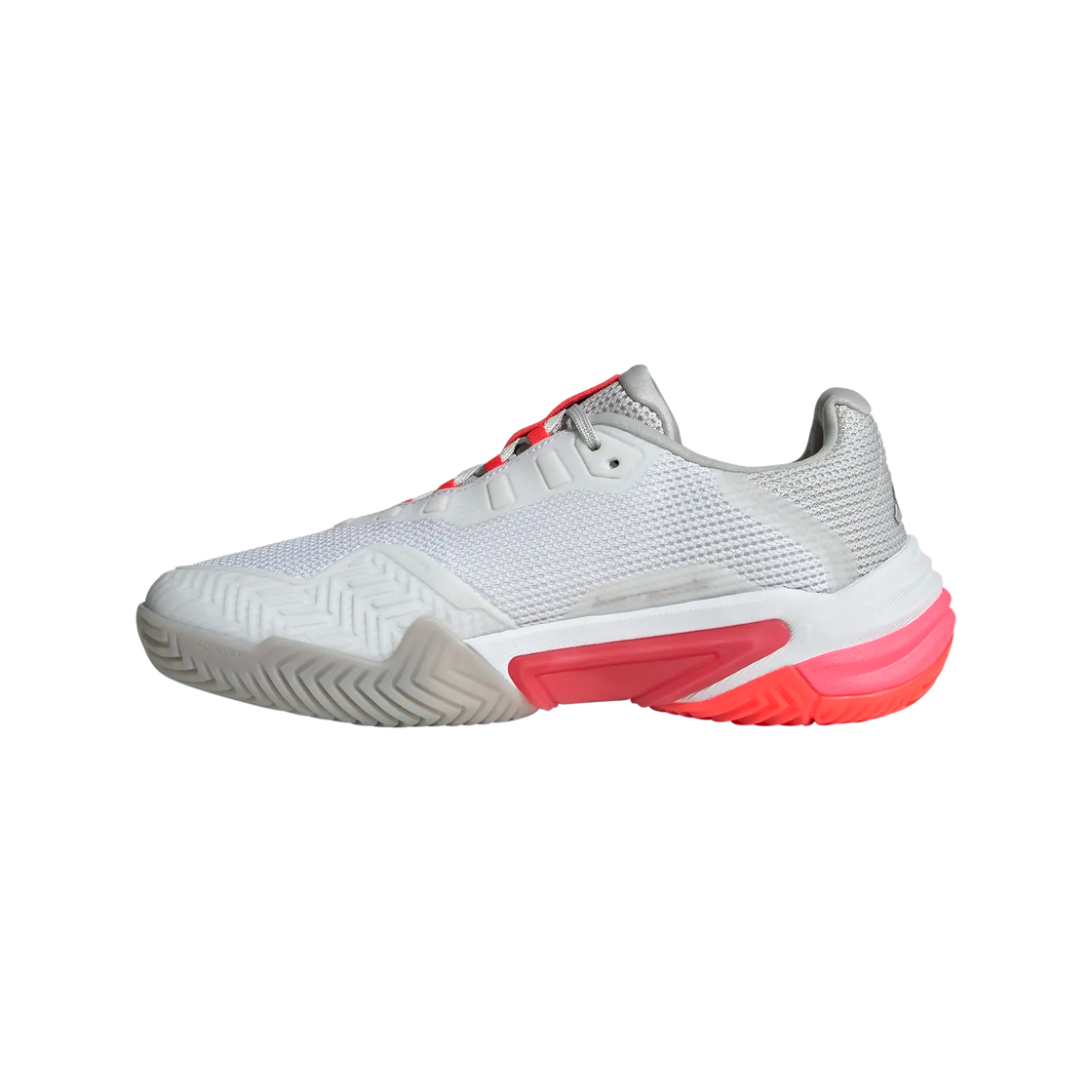 IH2967_5_FOOTWEAR_Photography_Side Medial Center View_transparent