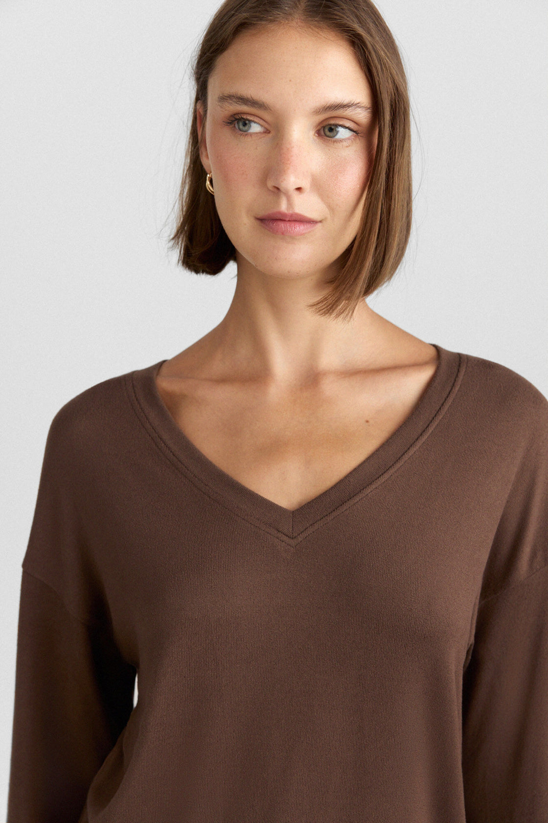 W V-NECK COMBINED T-SHIRT