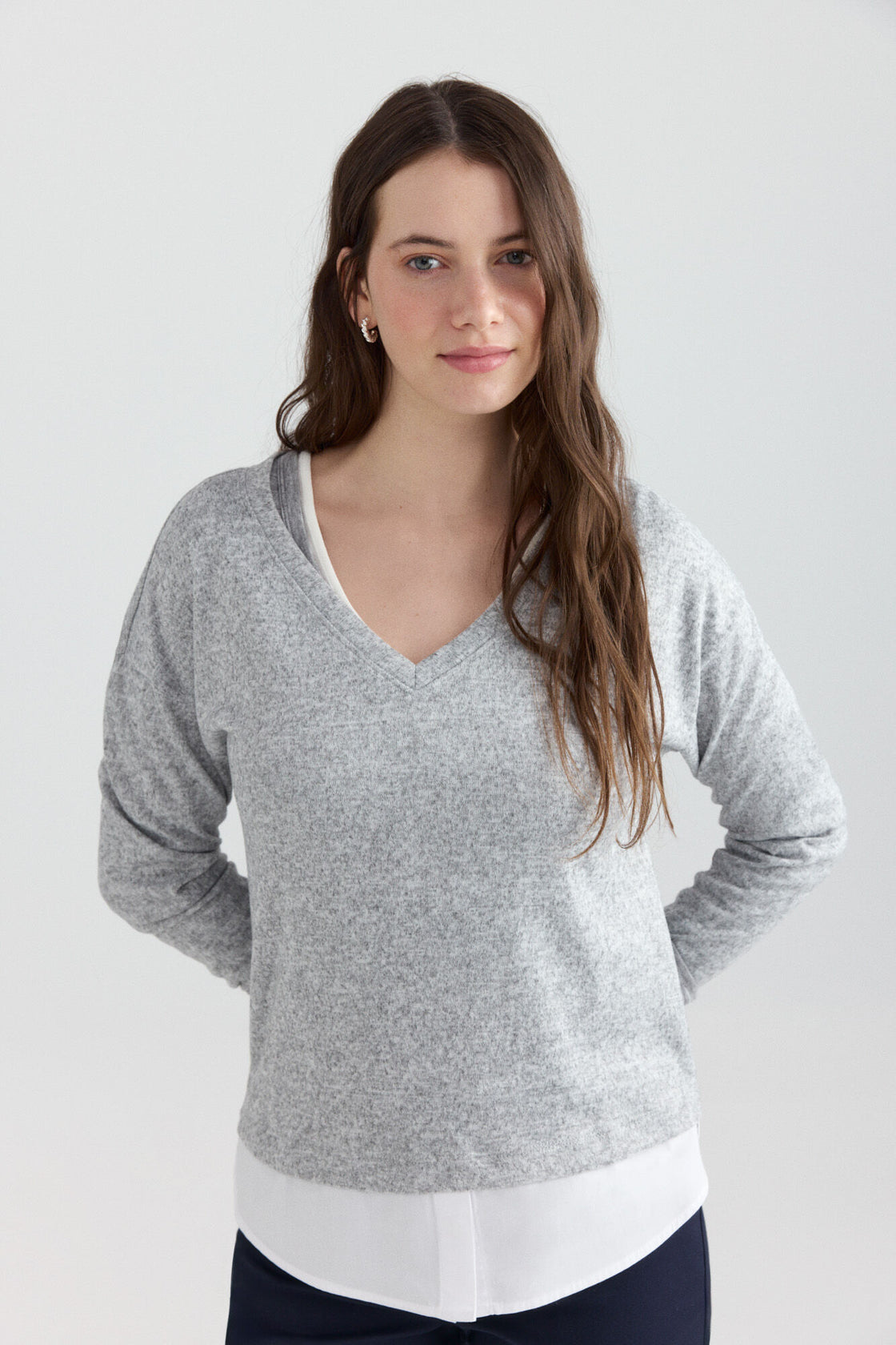 W V-NECK COMBINED T-SHIRT