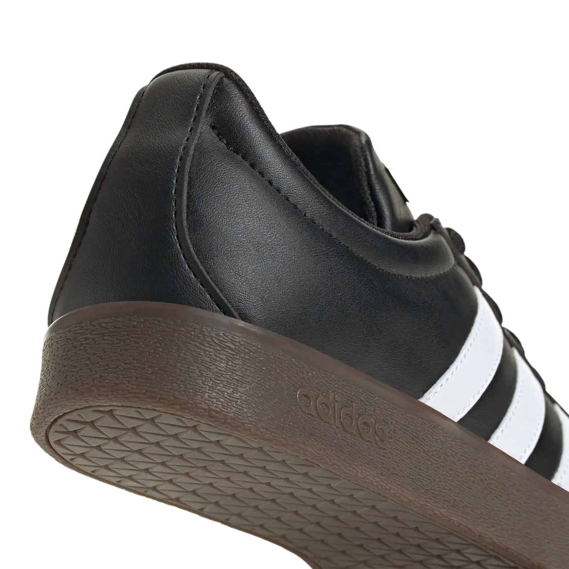 ID3715_9_FOOTWEAR_Photography_Detail View 2_transparent