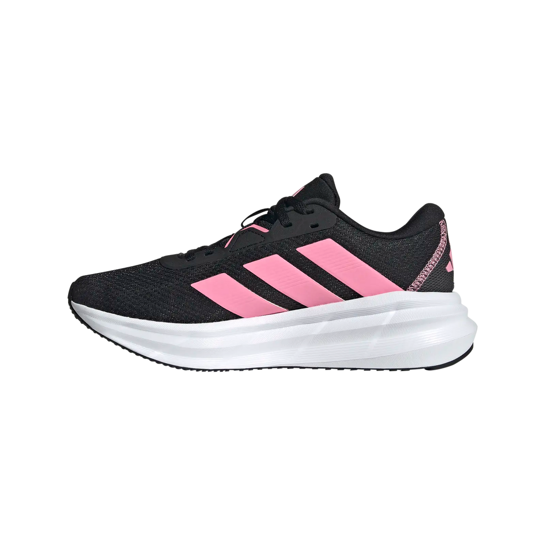 ID8763_5_FOOTWEAR_Photography_Side Medial Center View_transparent