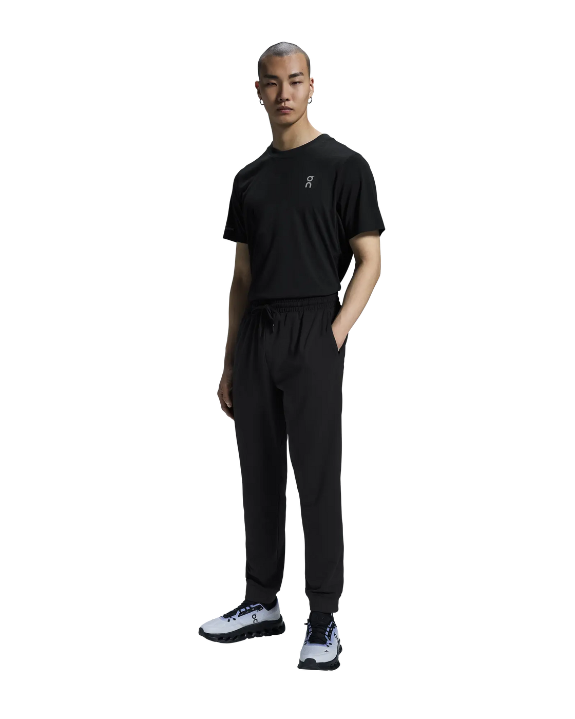 1MF11810553-studio_joggers-fw24-black-m-4×5-tr-g3