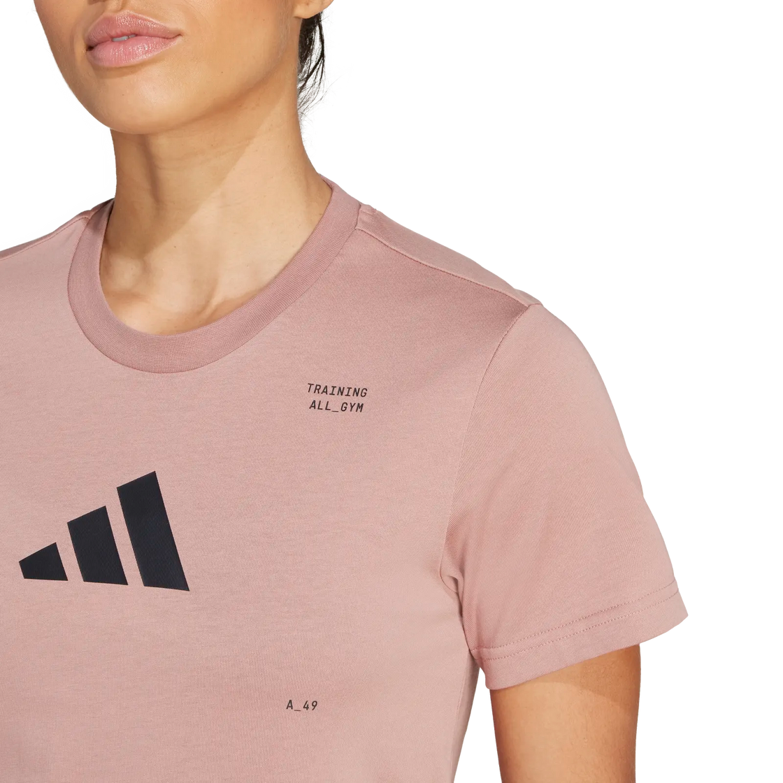 JD1841_5_APPAREL_On Model_Detail View 1_transparent