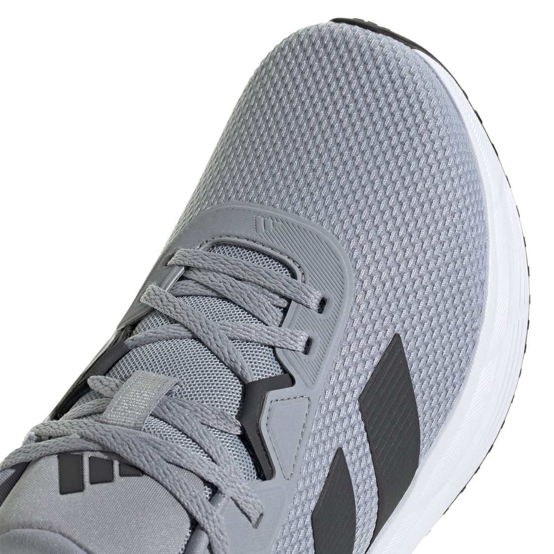 ID8754_8_FOOTWEAR_Photography_Detail View 1_transparent