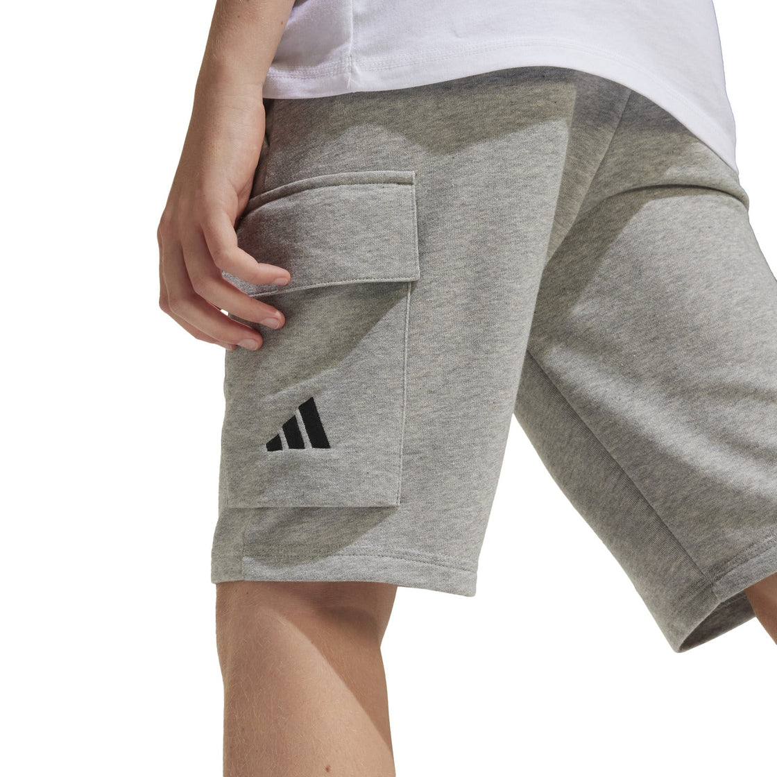 JE3973_7_APPAREL_On Model_Detail View 2_white