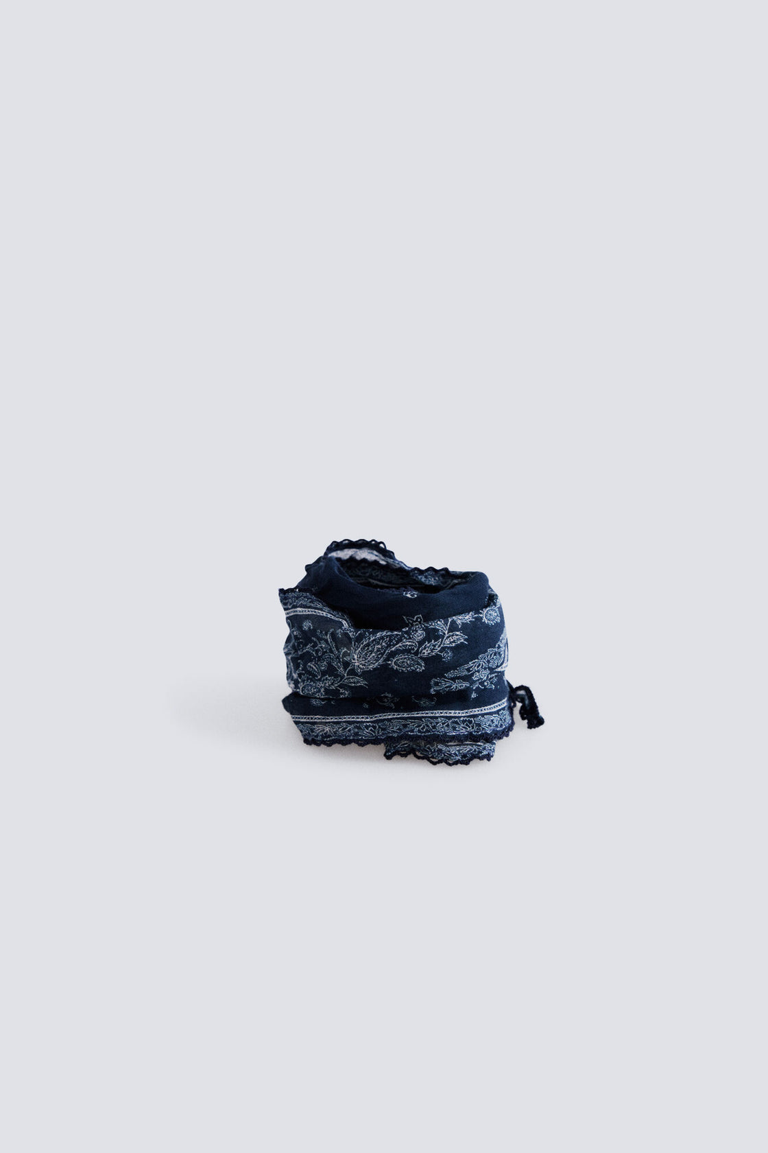 W SKINNY PIPING BANDANA