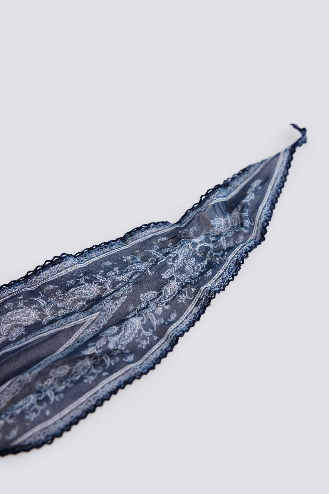 W SKINNY PIPING BANDANA