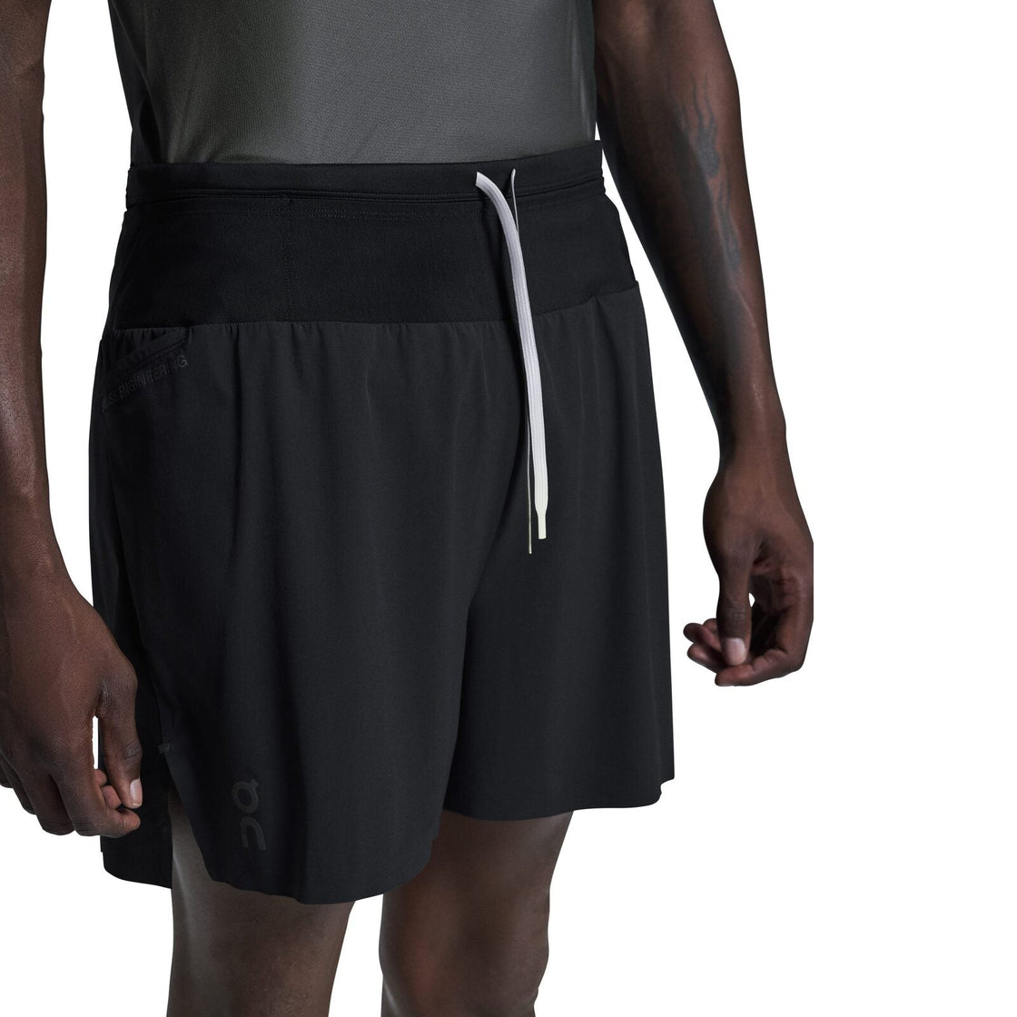 1ME30321043-ultra_shorts-ss25-black_black-m-4×5-tr-g4