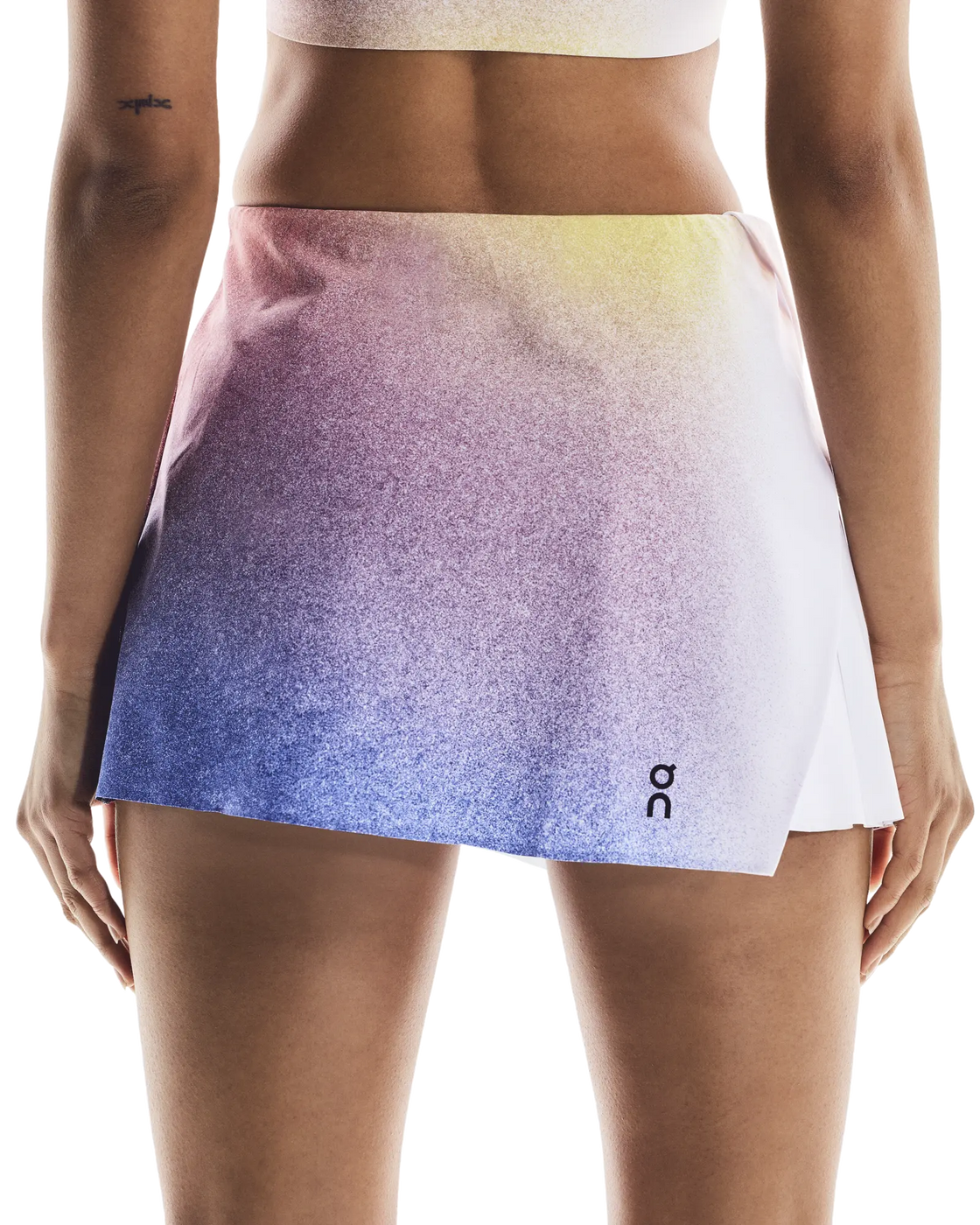 1WF11290629-court_skirt_side_pleat-ss25-white_indigo-w-4×5-tr-g5