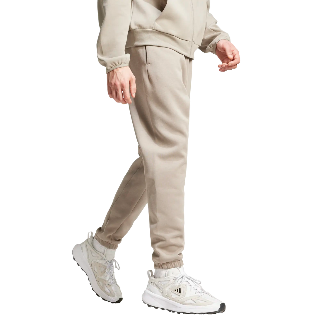 JD4950_4_APPAREL_On Model_Walking View_transparent