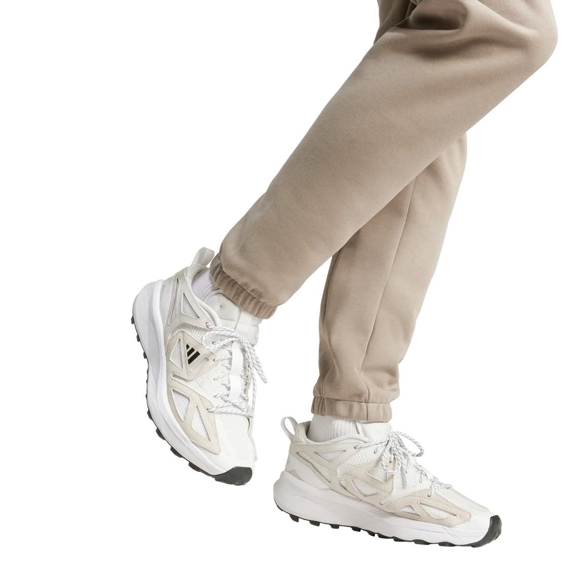 JD4950_5_APPAREL_On Model_Detail View 1_transparent