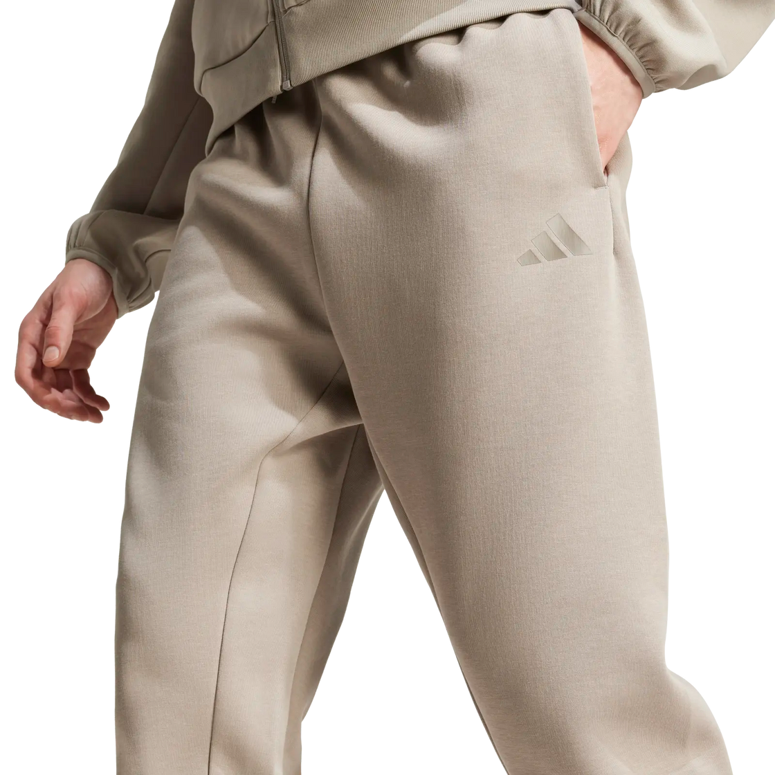 JD4950_6_APPAREL_On Model_Detail View 2_transparent