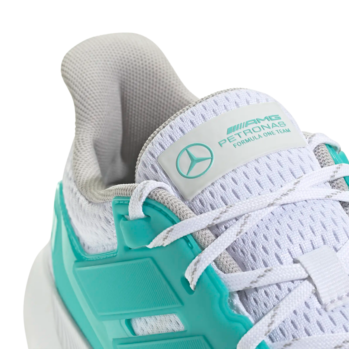 JR1074_9_FOOTWEAR_Photography_Detail View 2_transparent