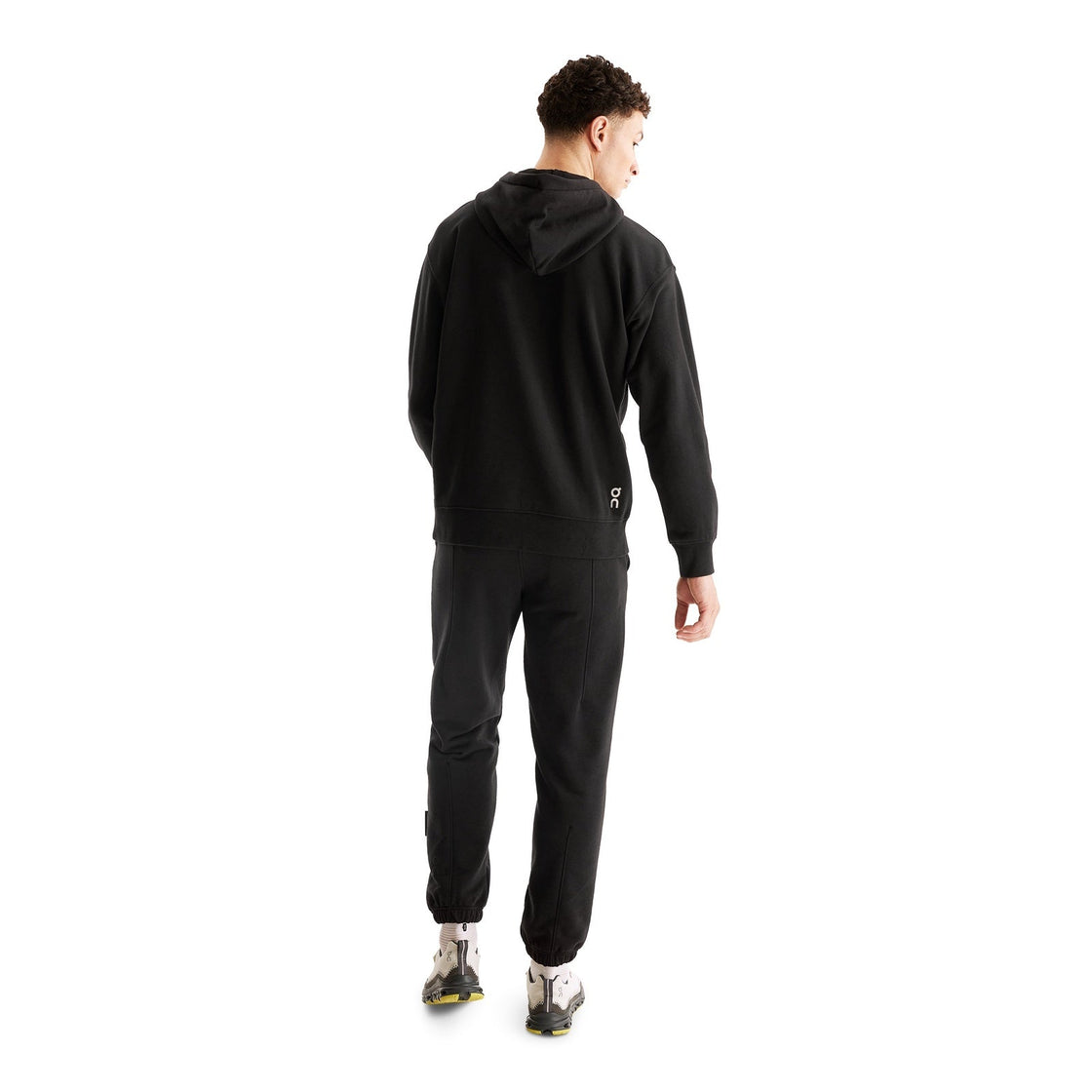 1ME10030553-club_hoodie-fw23-black-m-4×5-tr-g3