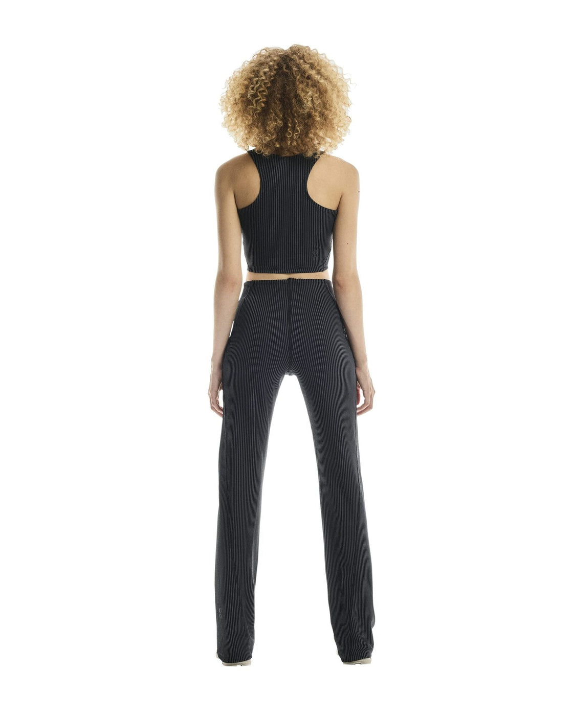 1WF30420080-all-day_ribbed_crop-fw25-black_rock-w-4×5-tr-g2