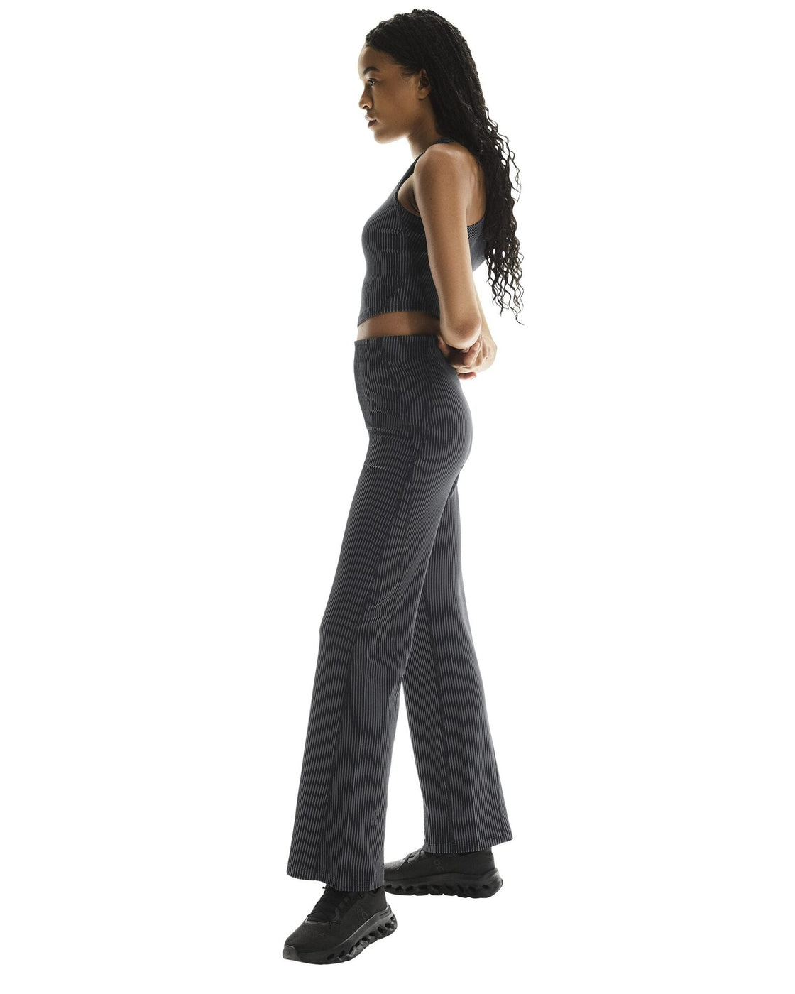 1WF30470080-all-day_ribbed_pants-fw25-black_rock-w-4×5-tr-g3