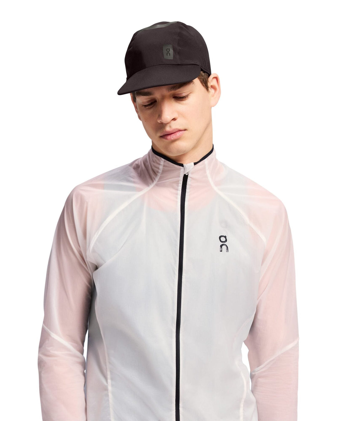2UE30190553-zero_cap-fw24-black-u-4×5-tr-g2