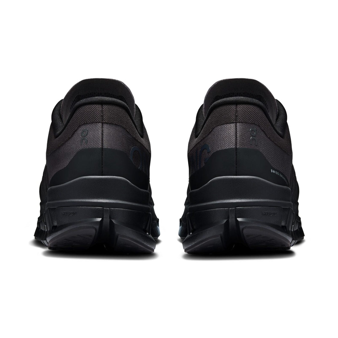 3MF10111043-cloudflow_5-ss25-black_black-m-g5