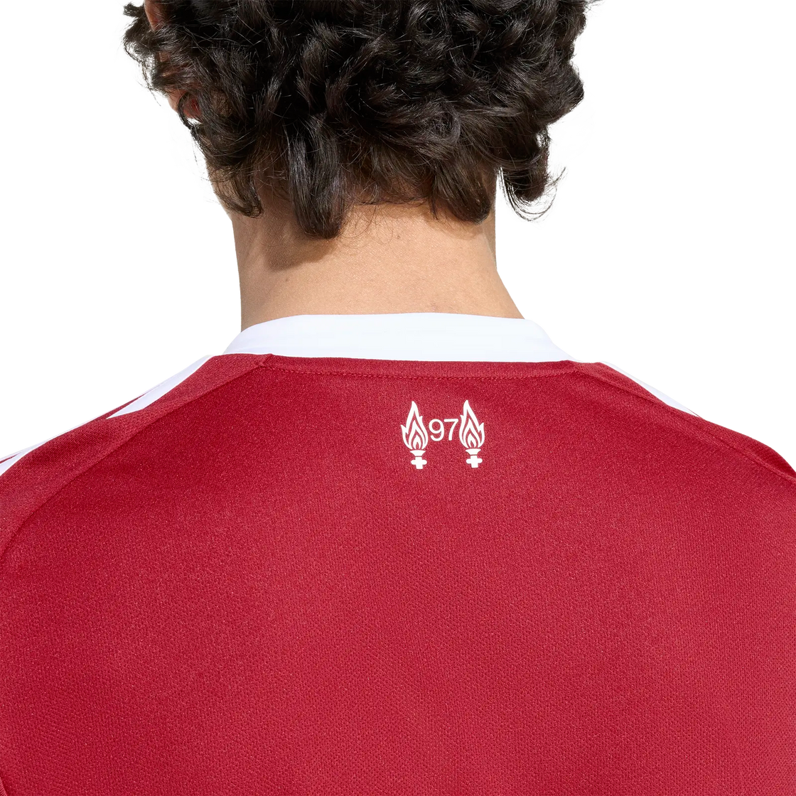 JV6423_7_APPAREL_On Model_Detail View 2_transparent